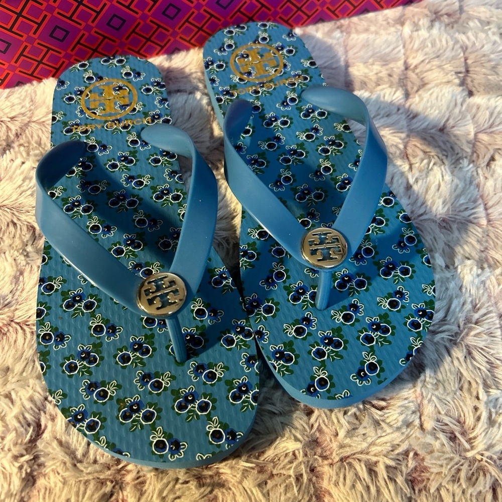 Tory Burch Teal and Black Floral Sandals Flip Flop size 6